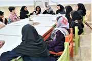 مدیرکل کانون هرمزگان با اعضای نوجوان مرکز بندرلنگه نشستی صمیمانه برگزار کرد