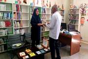 تقدیر کتابخانه پستی بندرعباس از رابطین برتر سال در امانت کتاب